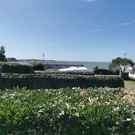 Camping Les Goelands Ambon Exterior foto